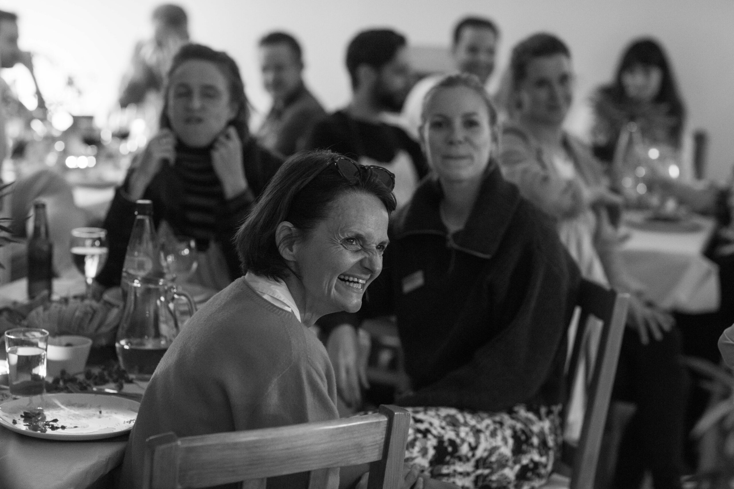 gente en un restaurante